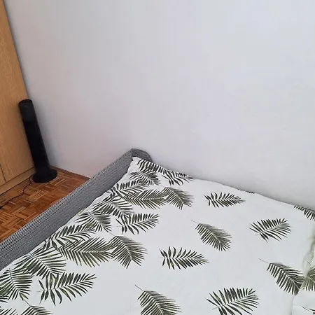 Apartment 2 Bedroom Amazing In Novi Vinodolski